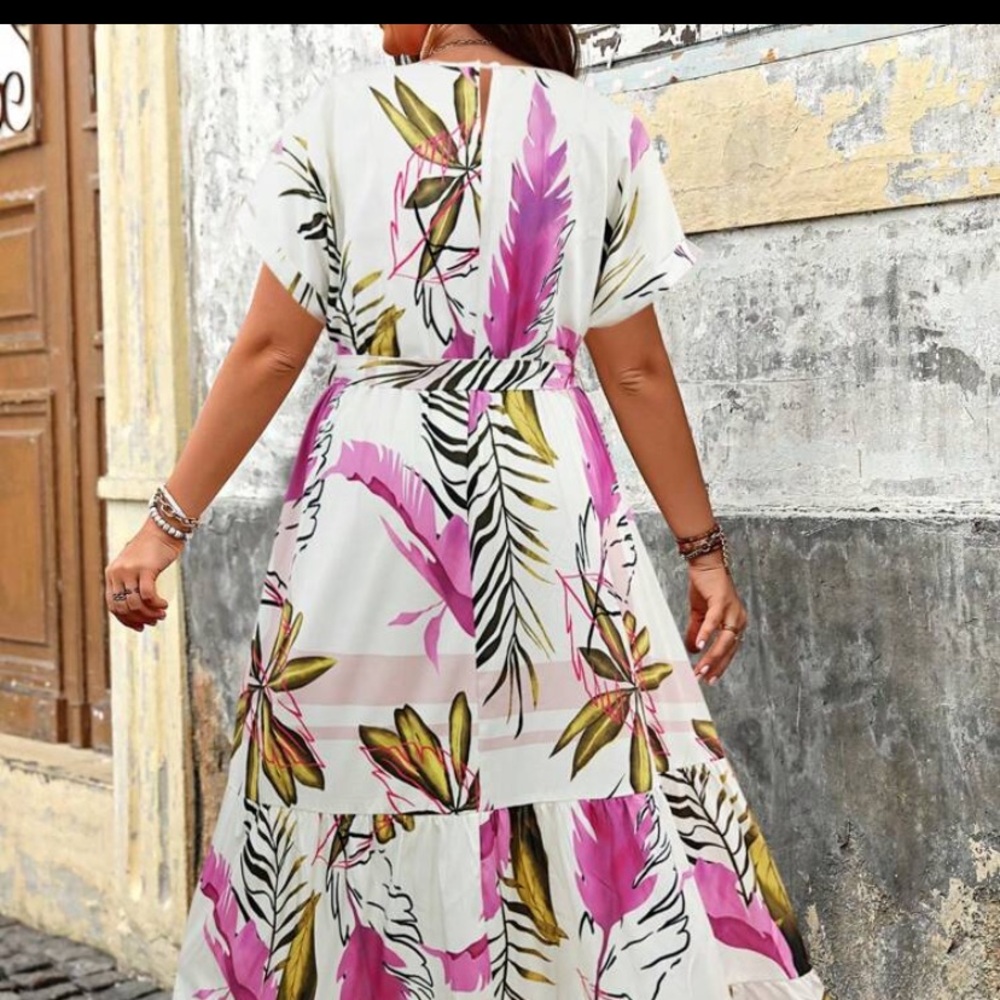 Pink and White Flutter Sleeve Resort Maxi Sundress (New)